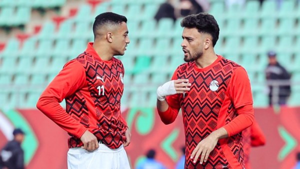 صلاح محسن مع مصطفى محمد 