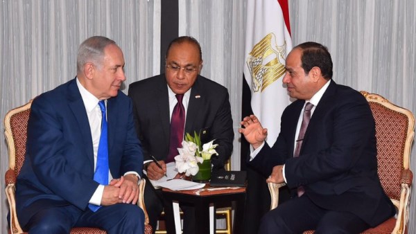الرئيس عبد الفتاح السيسي وبنيامين نتنياهو رئيس الوزراء الإسرائيلي