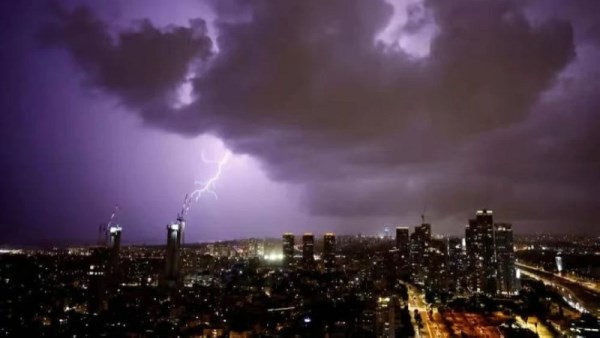 عاصفة بايرون في تل أبيب