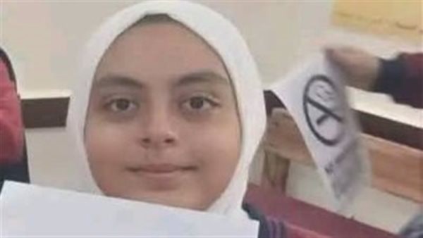الطفلة جنى