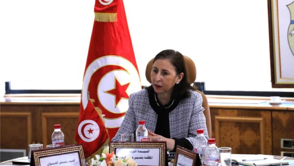 سارة الزعفراني الزنزري رئيسة الوزراء التونسية