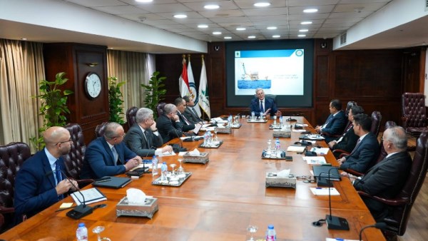 وزير البترول والثروة المعدنية