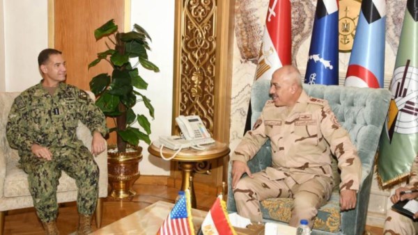 رئيس أركان حرب القوات المسلحة وقائد القيادة المركزية الأمريكية