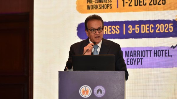 الدكتور خالد عبدالغفار نائب رئيس مجلس الوزراء ووزير الصحة 