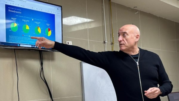 الدكتور خوسيه دياز فرنانديز