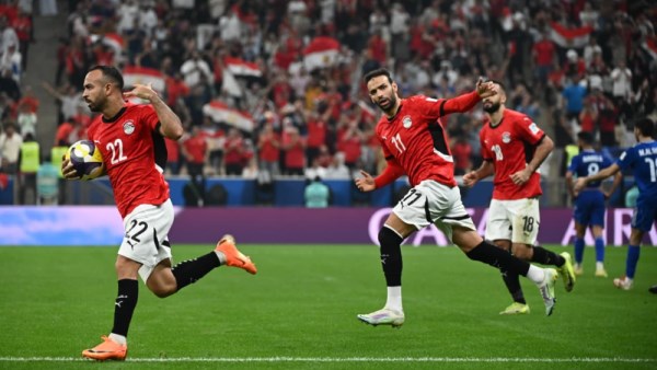 الإمارات ومصر 