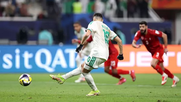 مباراة الجزائر والبحرين