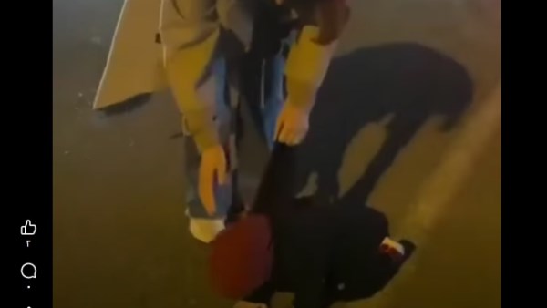 قصة طفل يصلي دائما