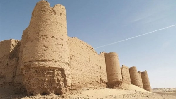 اكتشاف داخل مقبرة فرعونية