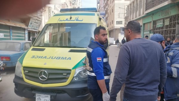 سيارة الإسعاف من موقع الحادث