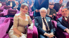 إلهام شاهين تتألق في حفل Joy Awards وتثني على تكريم فاروق حسني