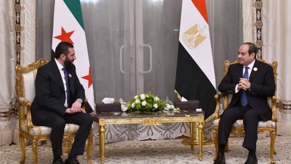 الرئيس عبدالفتاح السيسي والرئيس السوري المؤقت أحمد الشرع
