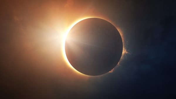 كسوف الشمس 17 فبراير 2026
