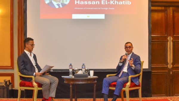 وزير الاستثمار أمام خريجي هارفارد