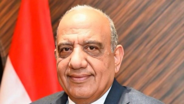 وزير الكهرباء