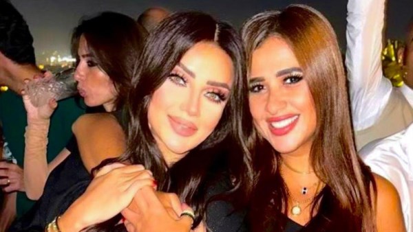 ياسمين عبد العزيز ورضوى الشربيني 