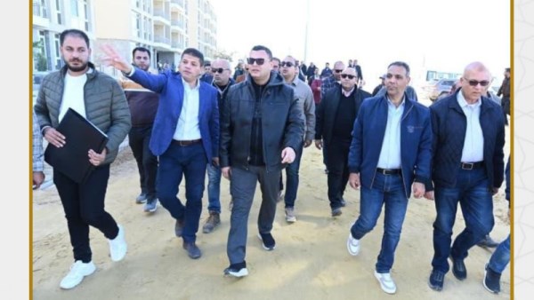 وزير الإسكان يتفقد الأعمال الجاري تنفيذها بمشروعات مارينا 8