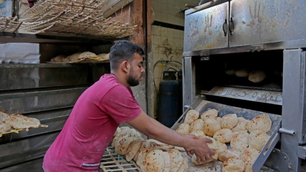 شعبة المخابز تتقدم بإخطار إلى وزير التموين 