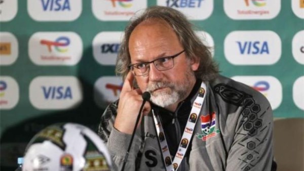 توم سينتفيت مدرب منتخب مالي