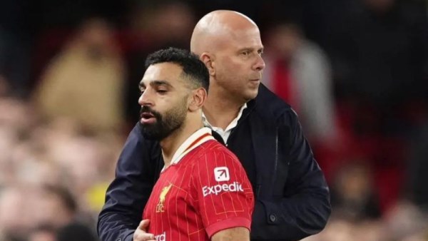 محمد صلاح مع أرني سلوت 