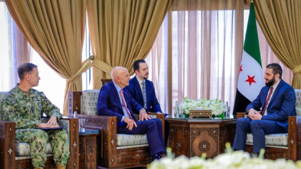 الرئيس السوري المؤقت أحمد الشرع 