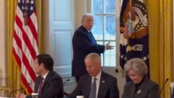 ترامب يدعو الصحفيين للإطلاع على قاعة الرقص الخاصة به 