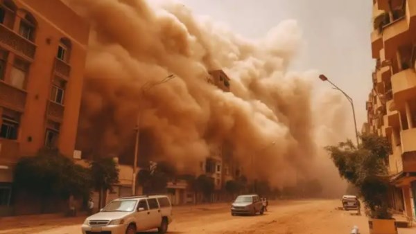 عاصفة ترابية تضرب ليبيا 