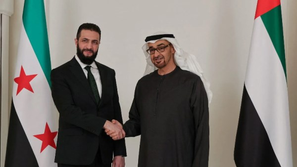 الشيخ محمد بن زايد والرئيس السوري المؤقت أحمد الشرع