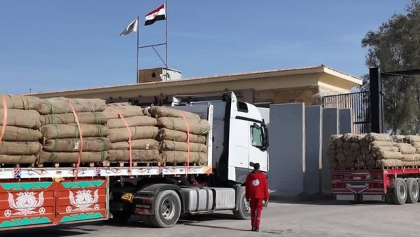 قافلة زاد العزة من مصر إلى غزة 