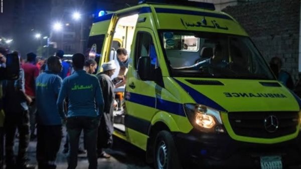 عربة الإسعاف من موقع الحادث 