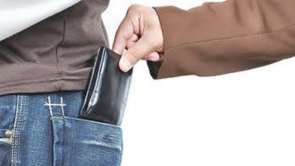 ضبط عاطل سرق مصلين داخل مسجد بعابدين