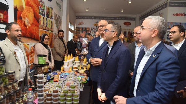 وزير الاستثمار بالمنطقة الاستثمارية ببنها
