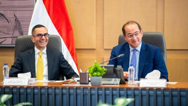 وزير المالية مع وزير الاستثمار 