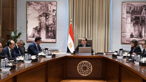وزير الإسكان 