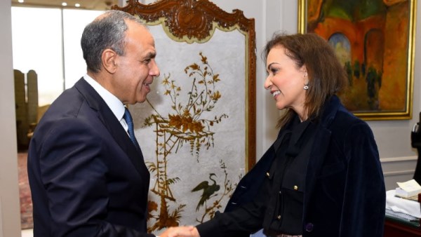 وزير الخارجية ووزيرة المشروعات الاسترالية