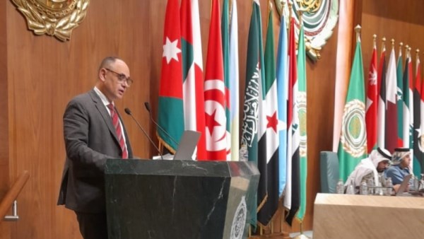 الرئيس التنفيذي لجهاز شئون البيئة أن قضايا البيئة