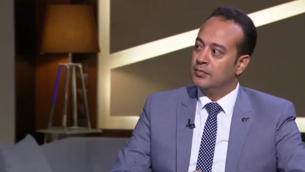  حامد فارس أستاذ العلاقات الدولية