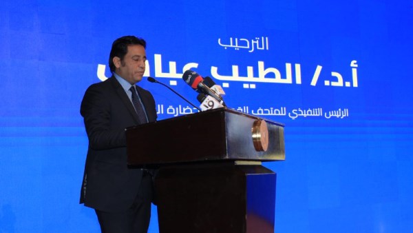 الدكتور الطيب عباس 
