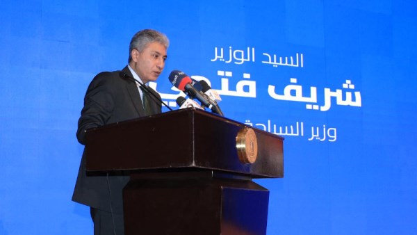 وزير السياحة والاثار 