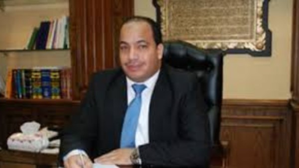 الدكتور عبد المنعم السيد
