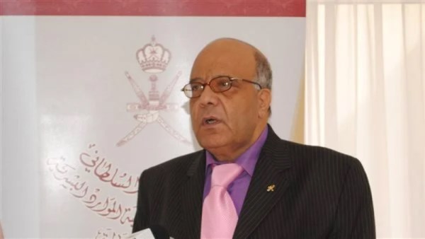 الدكتور حسين جمعة