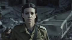 من هي روان الغابة؟ متحدثة جيش الاحتلال في مسلسل صحاب الأرض رمضان 2026