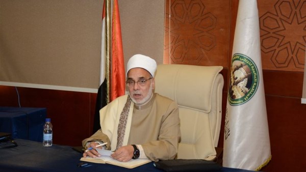 الدكتور عباس شومان