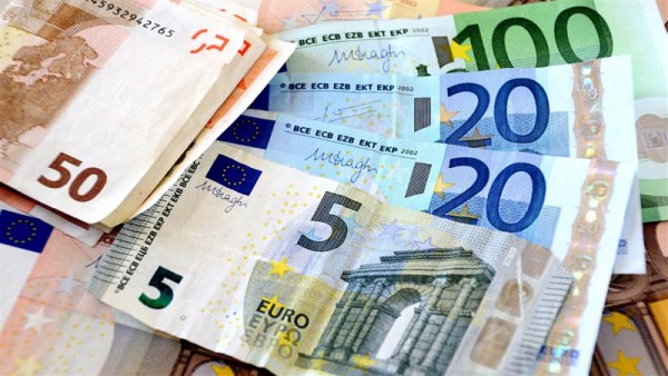 سعر اليورو مقابل الجنيه اليوم الأحد 1 فبراير 2026