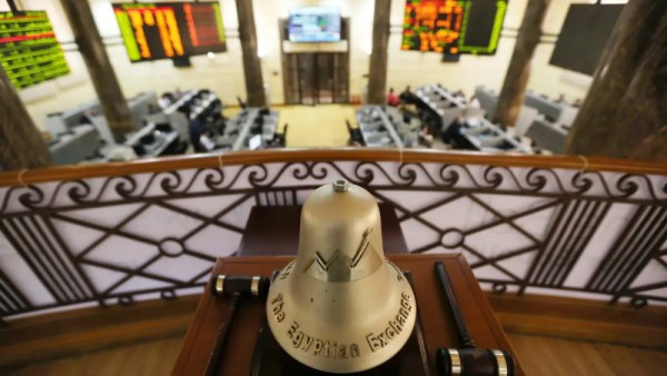 تباين مؤشرات البورصة