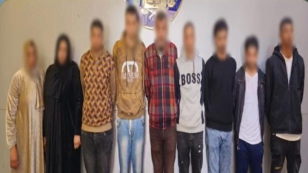 المتهمين في واقعة إجبار شاب ميت عاصم