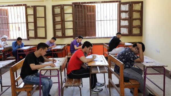 الصف الأول الإعدادي