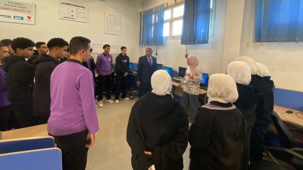 المدرسة التكنولوجية بجامعة حلوان 