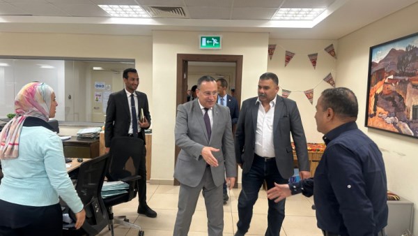 وزير التعليم العالي يتفقد مقر الوزارة
