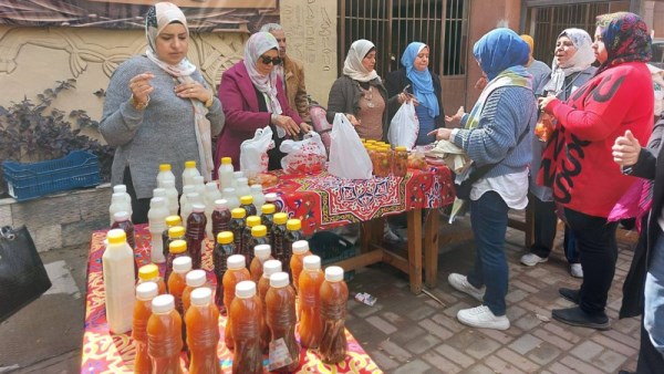 منفذ لبيع منتجات التعليم الزراعي
